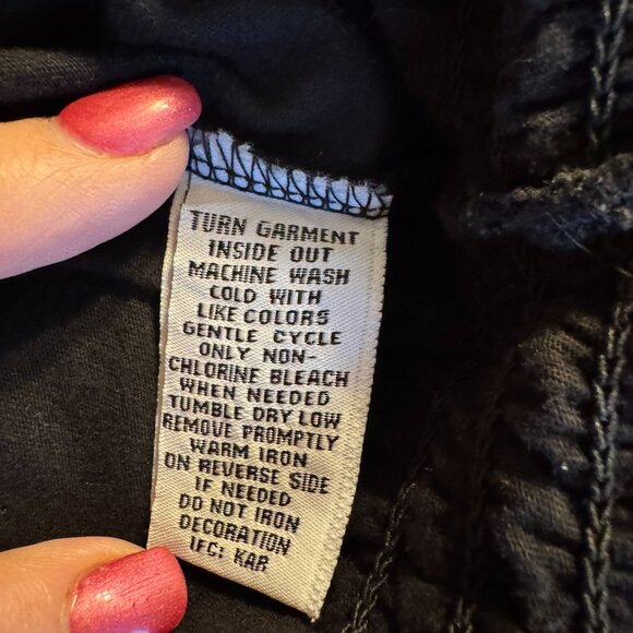 ❤️SPRING/SUMMER  BLACK TOP w/BEAUTIFUL EMBROIDERY DETAIL  MEDUM  #G - Picture 6 of 7